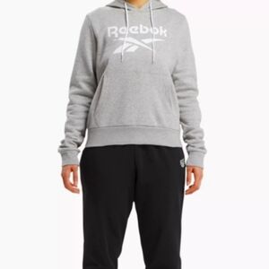 grey Reebok pullover hoodie